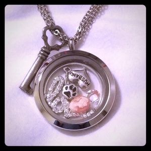 Origami Owl necklace